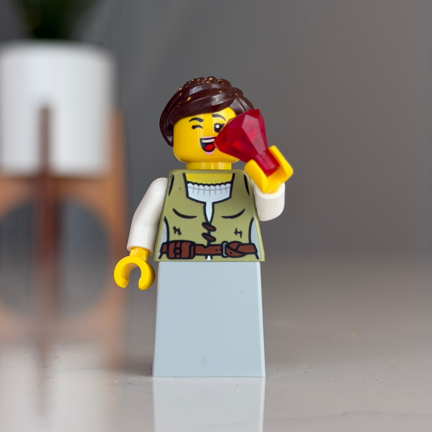 Jeweler "Peasant" Custom LEGO Castle Minifigure