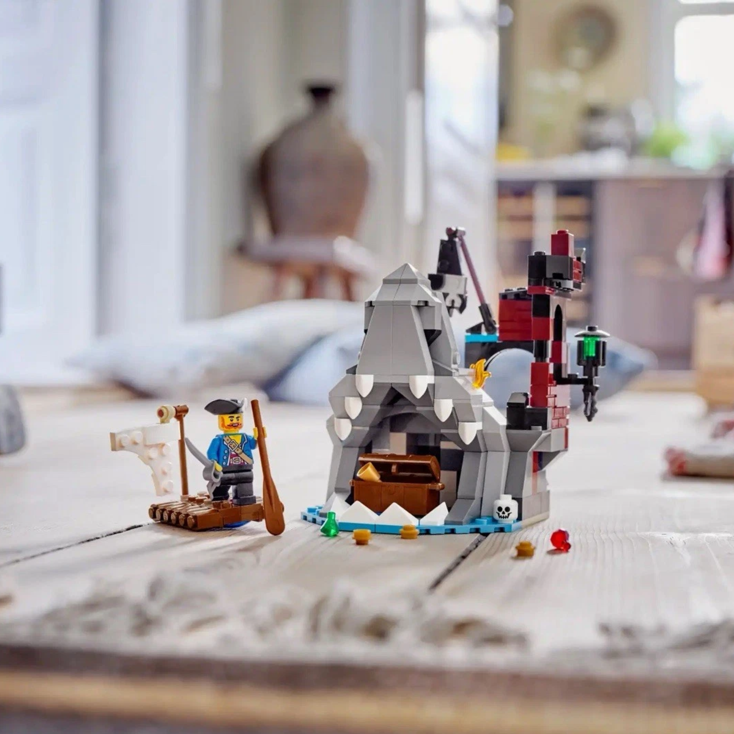 Scary Pirate Island - LEGO Pirate Set (40597)