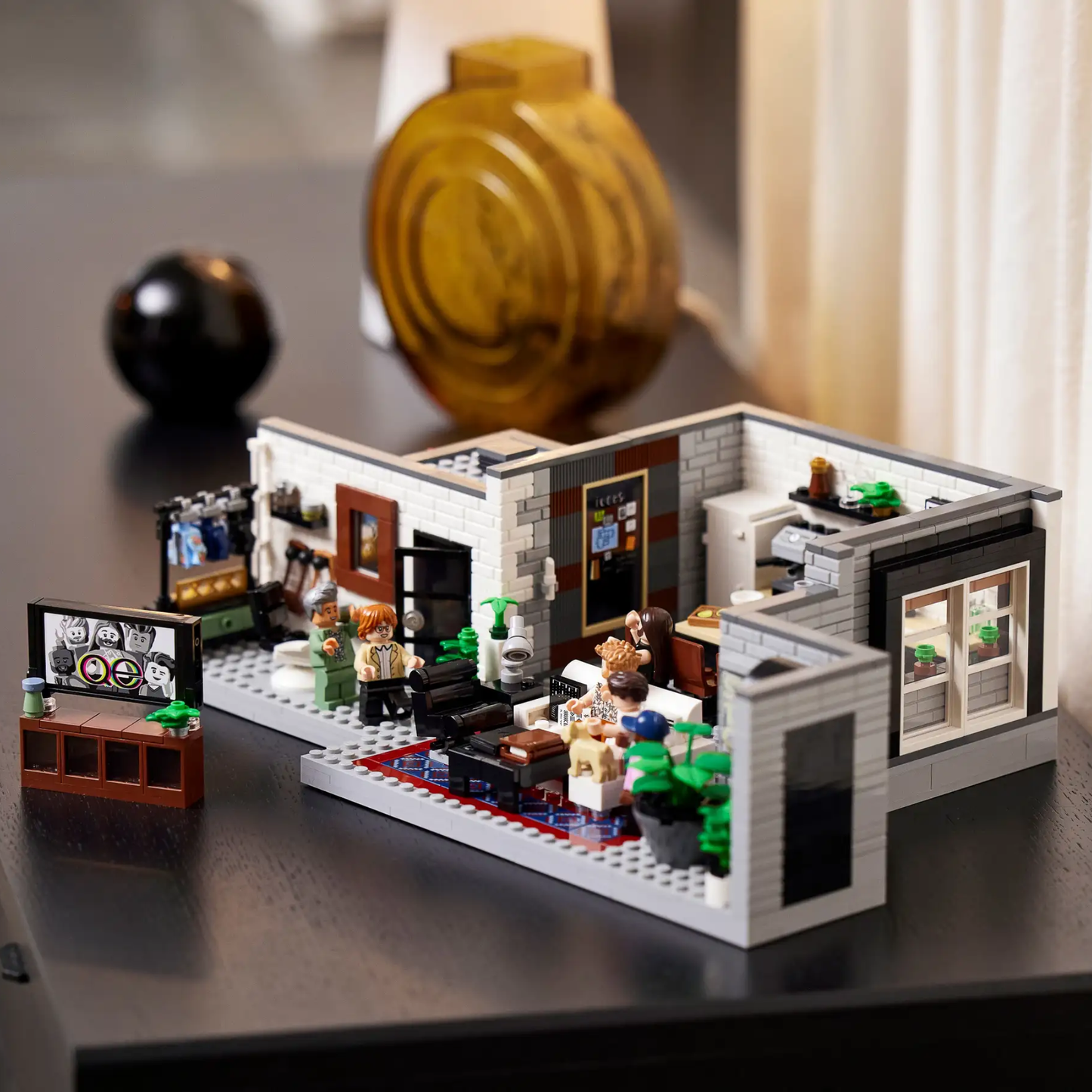 The Fab 5 Loft Queer Eye LEGO (10291)